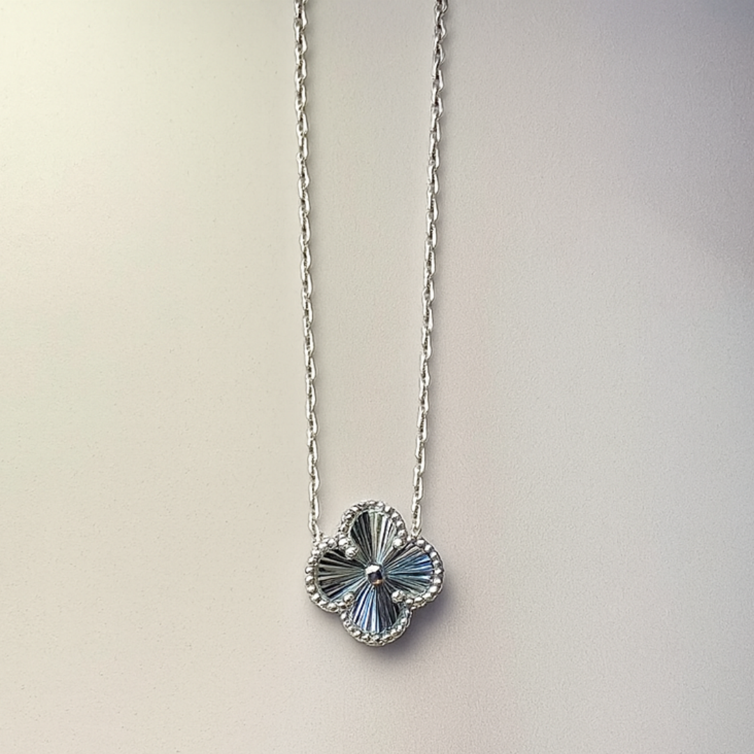 Collar Trébol
