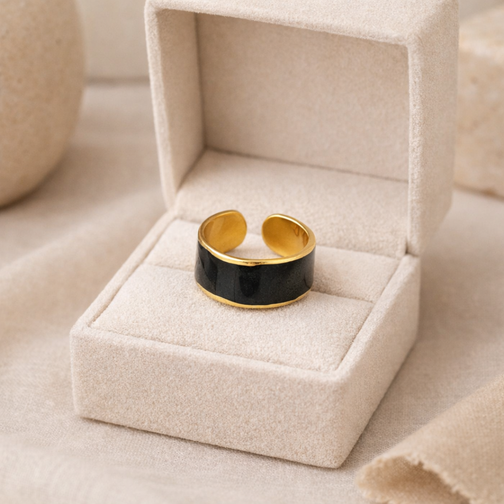 Anillo Black Enamel