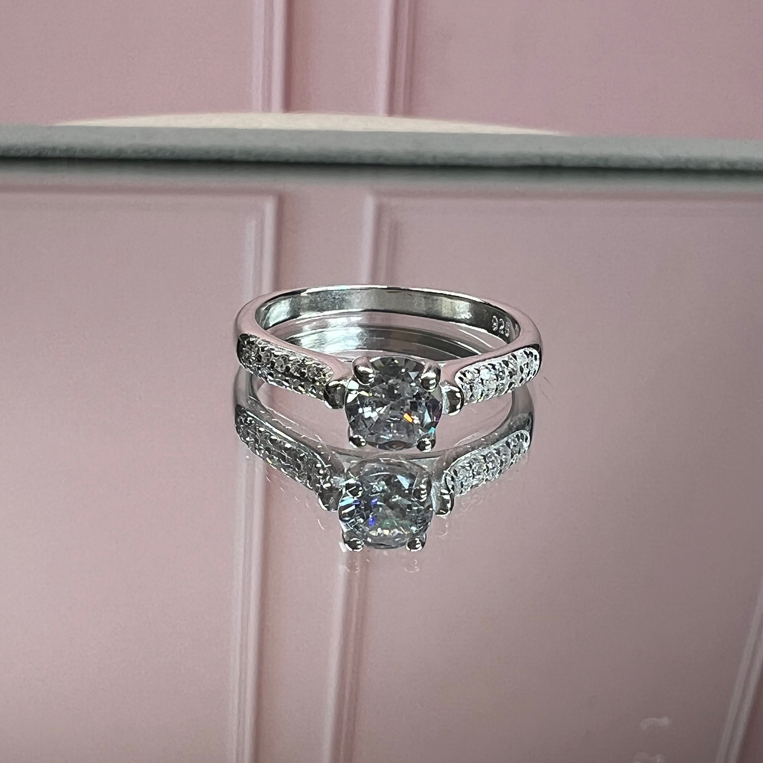 Anillo Taylor