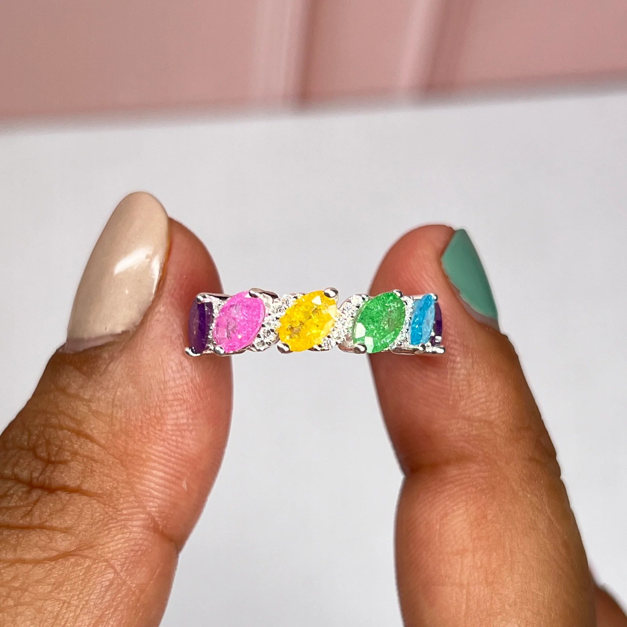 Anillo Alicia